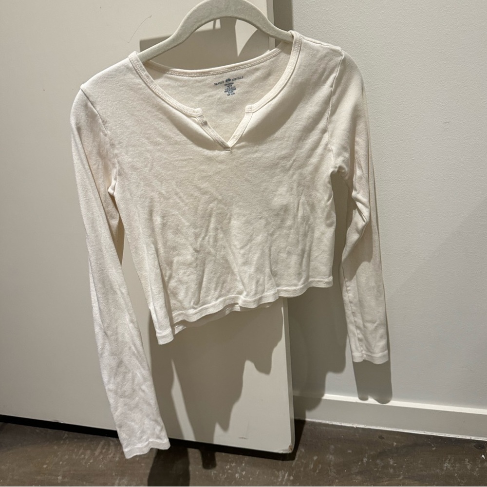 Brandy Melville cropped long sleeve shirt